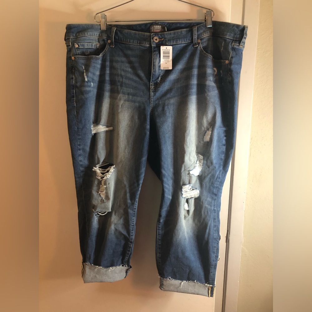 Torrid, 28 - Picture 2 of 3